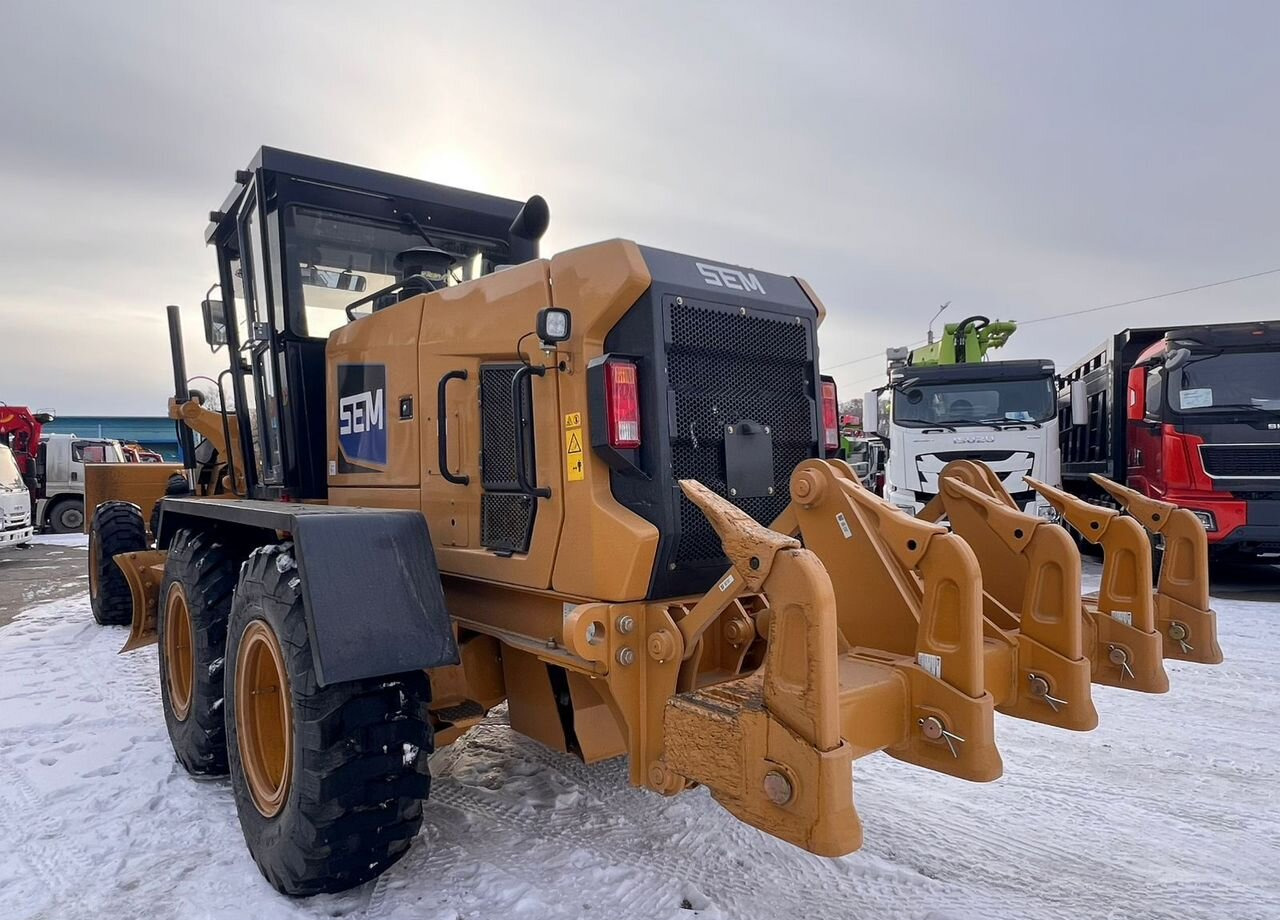 Новый Грейдер SEM 922F: фото 6