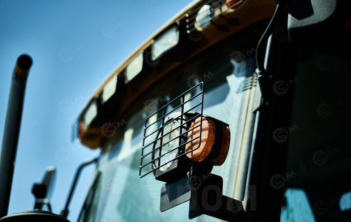 Новый Экскаватор-погрузчик Yugong 45-25: фото 15 Новый Экскаватор-погрузчик Yugong 45-25: фото 15