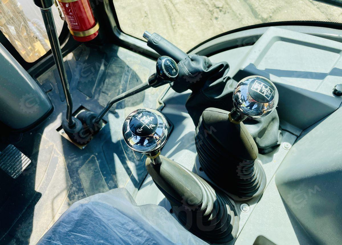 Новый Экскаватор-погрузчик Yugong 45-25: фото 6 Новый Экскаватор-погрузчик Yugong 45-25: фото 6