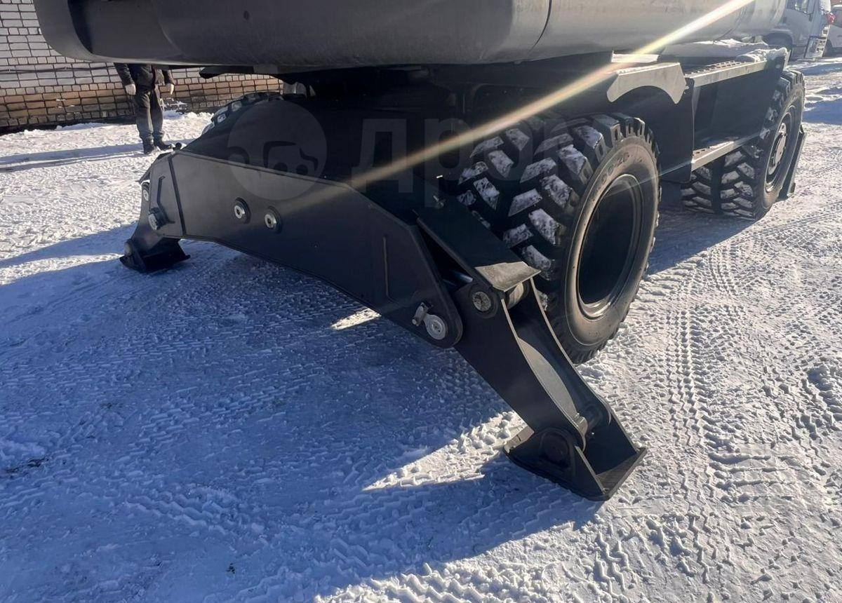 Новый Колёсный экскаватор Yugong YG160: фото 8