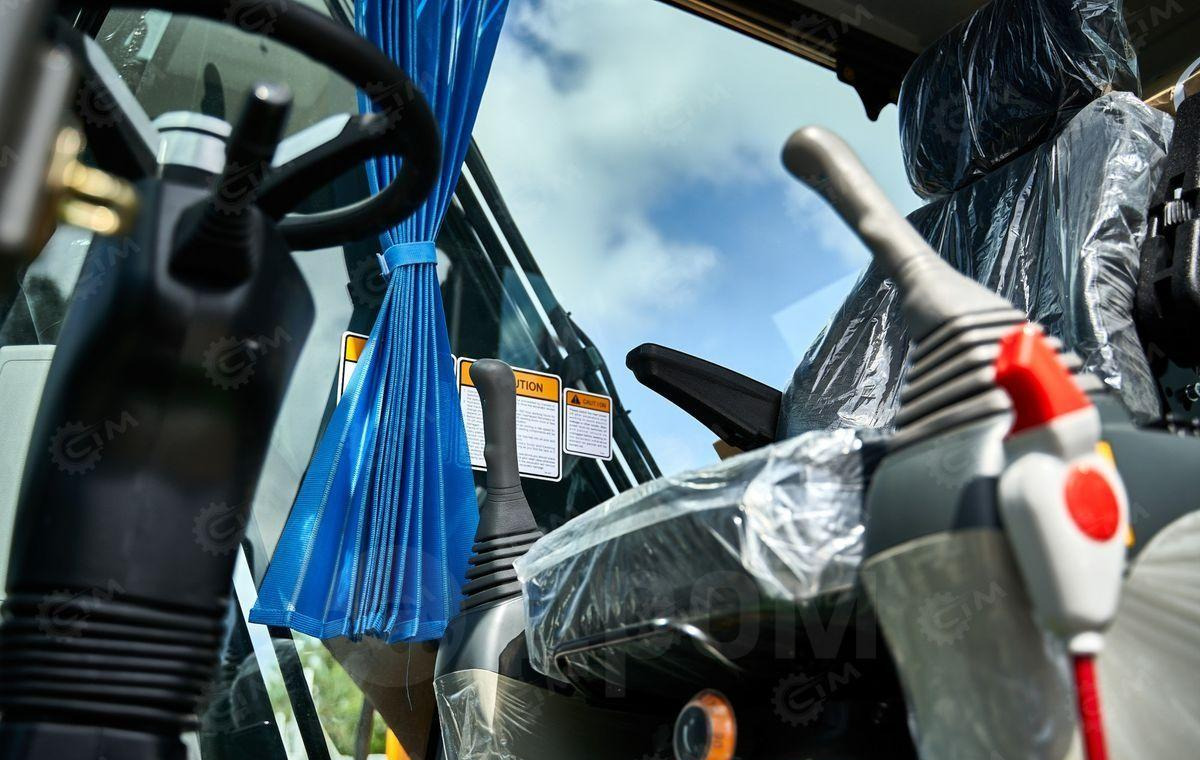 Новый Колёсный экскаватор Yugong YG180: фото 18