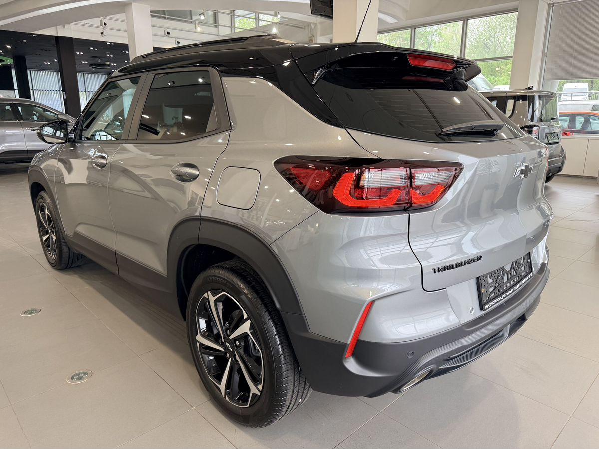 Легковой автомобиль Chevrolet TrailBlazer, III Рестайлинг 1.3 CVT (157 л.с.): фото 13