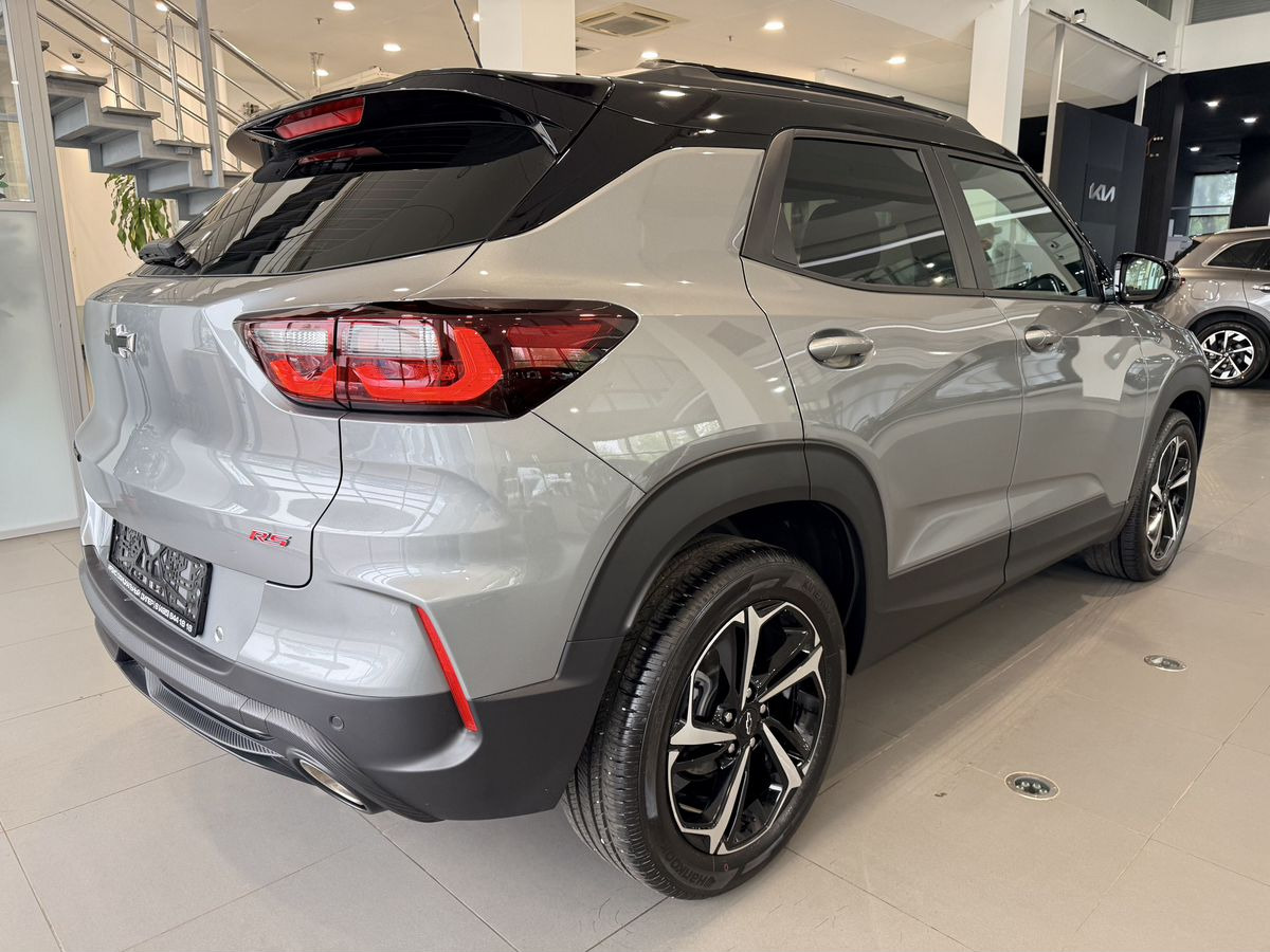 Легковой автомобиль Chevrolet TrailBlazer, III Рестайлинг 1.3 CVT (157 л.с.): фото 6