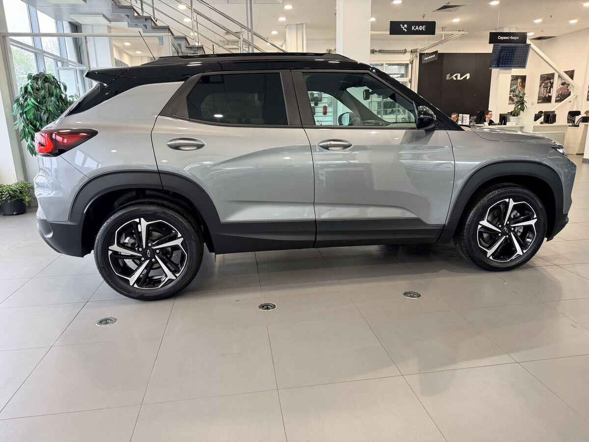 Легковой автомобиль Chevrolet TrailBlazer, III Рестайлинг 1.3 CVT (157 л.с.): фото 8