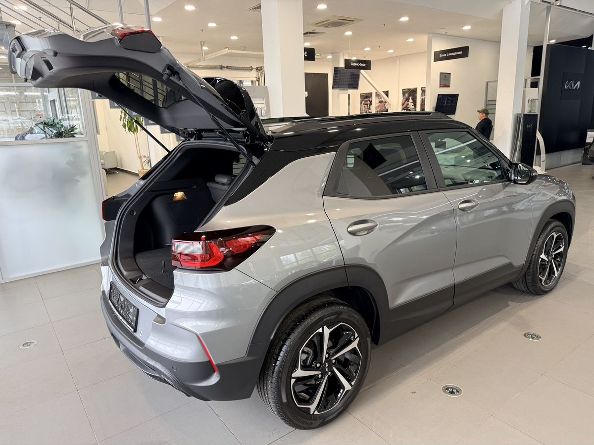 Легковой автомобиль Chevrolet TrailBlazer, III Рестайлинг 1.3 CVT (157 л.с.): фото 14