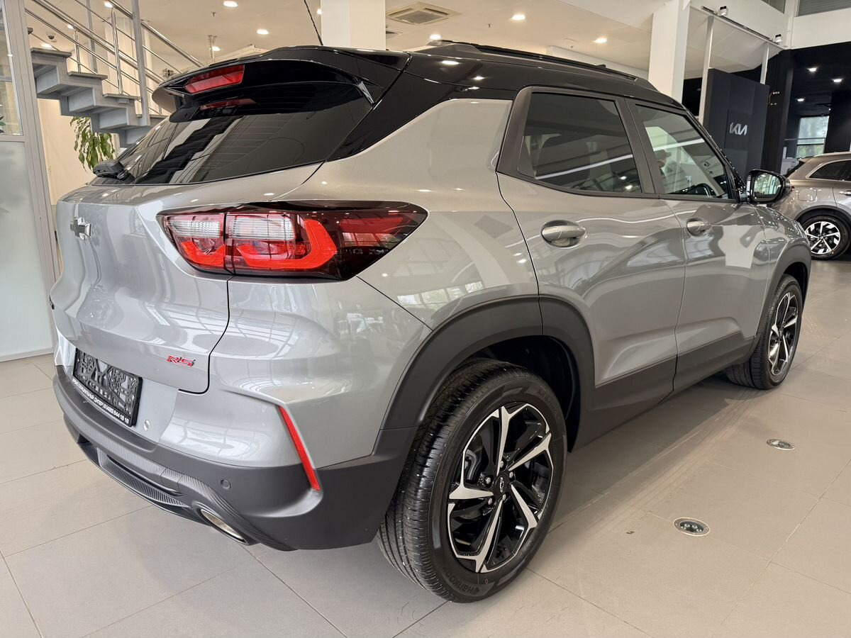 Легковой автомобиль Chevrolet TrailBlazer, III Рестайлинг 1.3 CVT (157 л.с.): фото 6