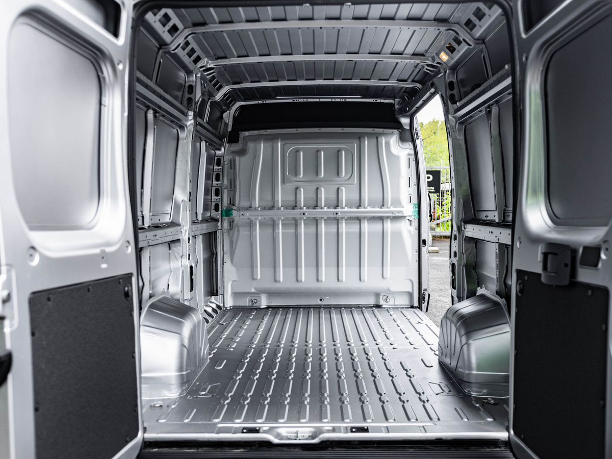 Новый Цельнометаллический фургон Fiat Professional Ducato: фото 13 Новый Цельнометаллический фургон Fiat Professional Ducato: фото 13