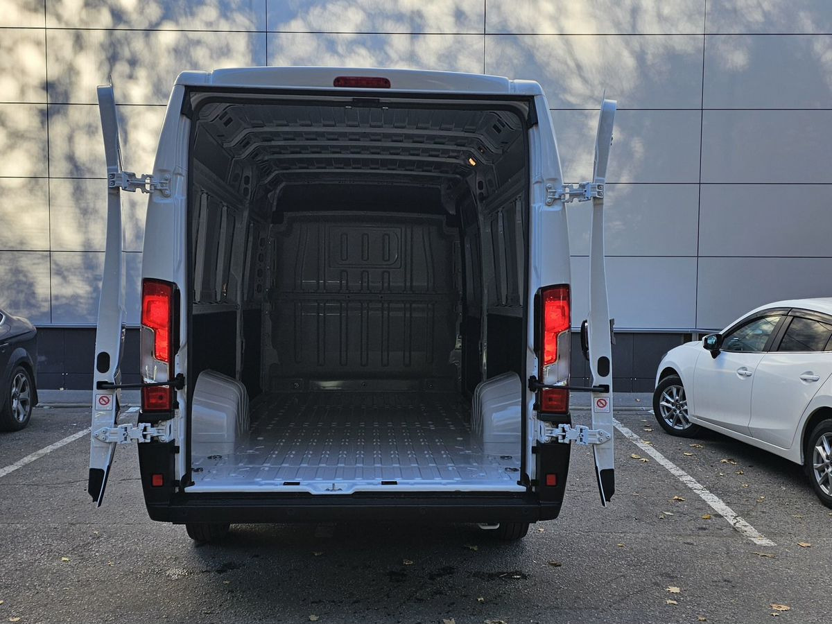 Новый Цельнометаллический фургон Fiat Professional Ducato: фото 14