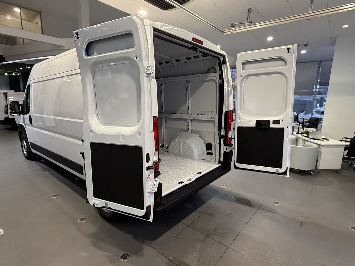 Новый Цельнометаллический фургон Fiat Professional Ducato: фото 11