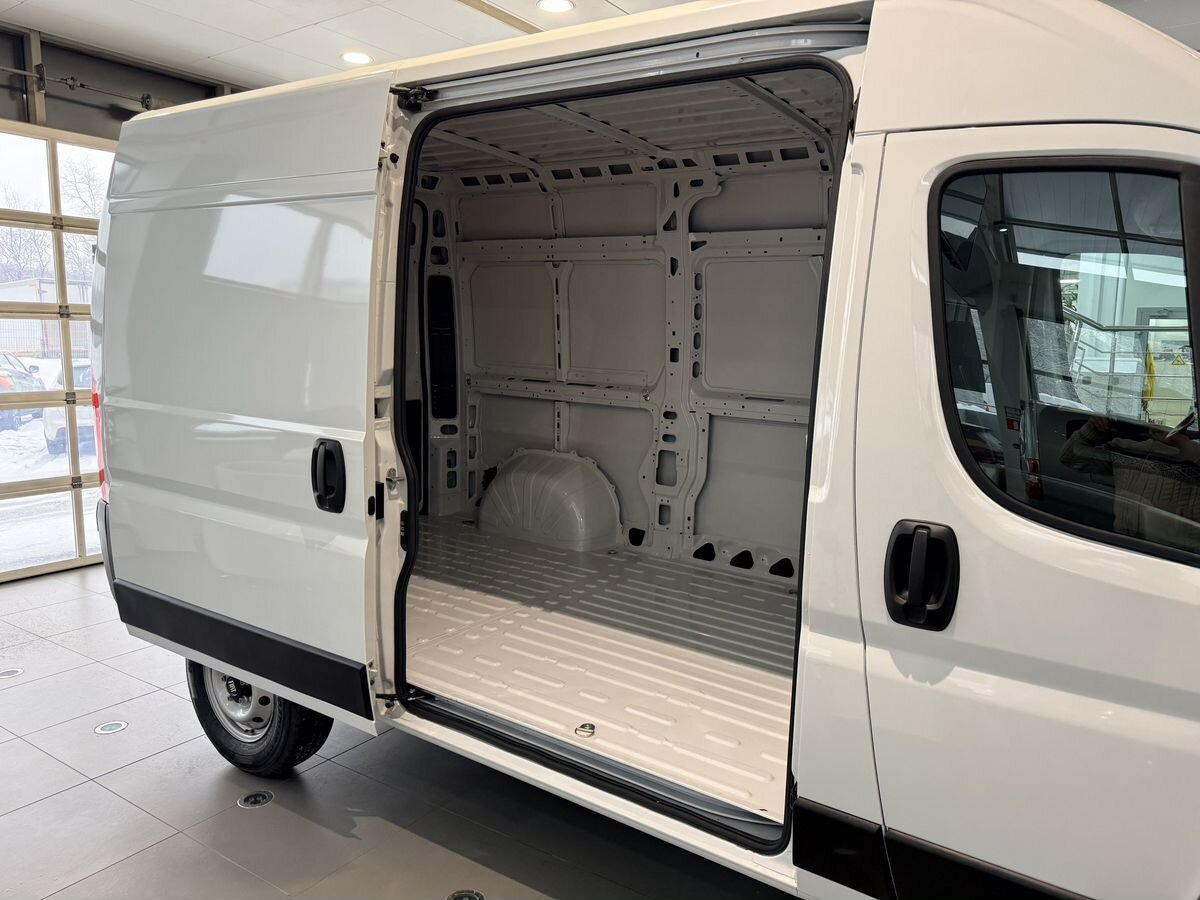 Новый Цельнометаллический фургон Fiat Professional Ducato: фото 8