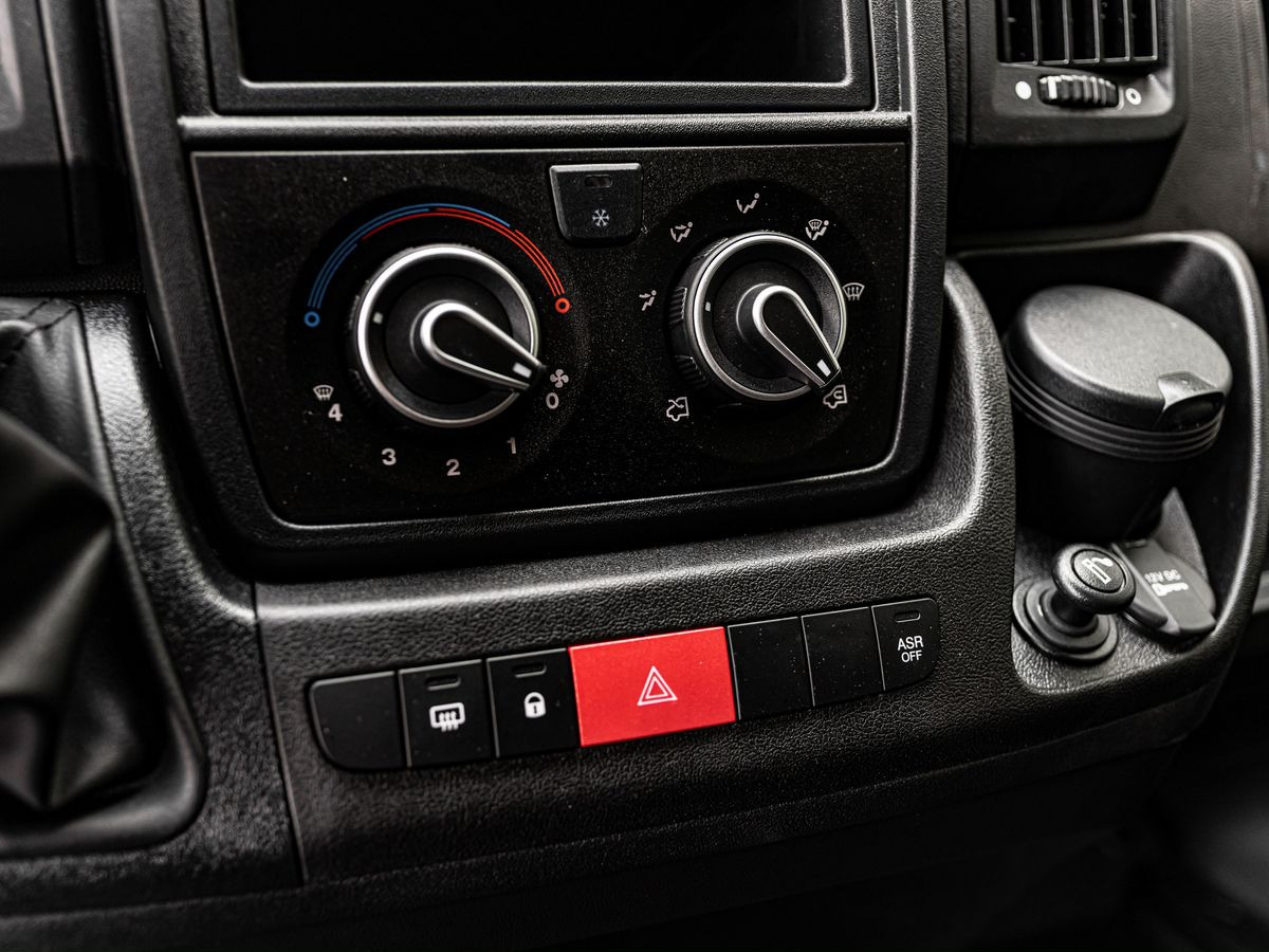 Новый Цельнометаллический фургон Peugeot Boxer: фото 13 Новый Цельнометаллический фургон Peugeot Boxer: фото 13