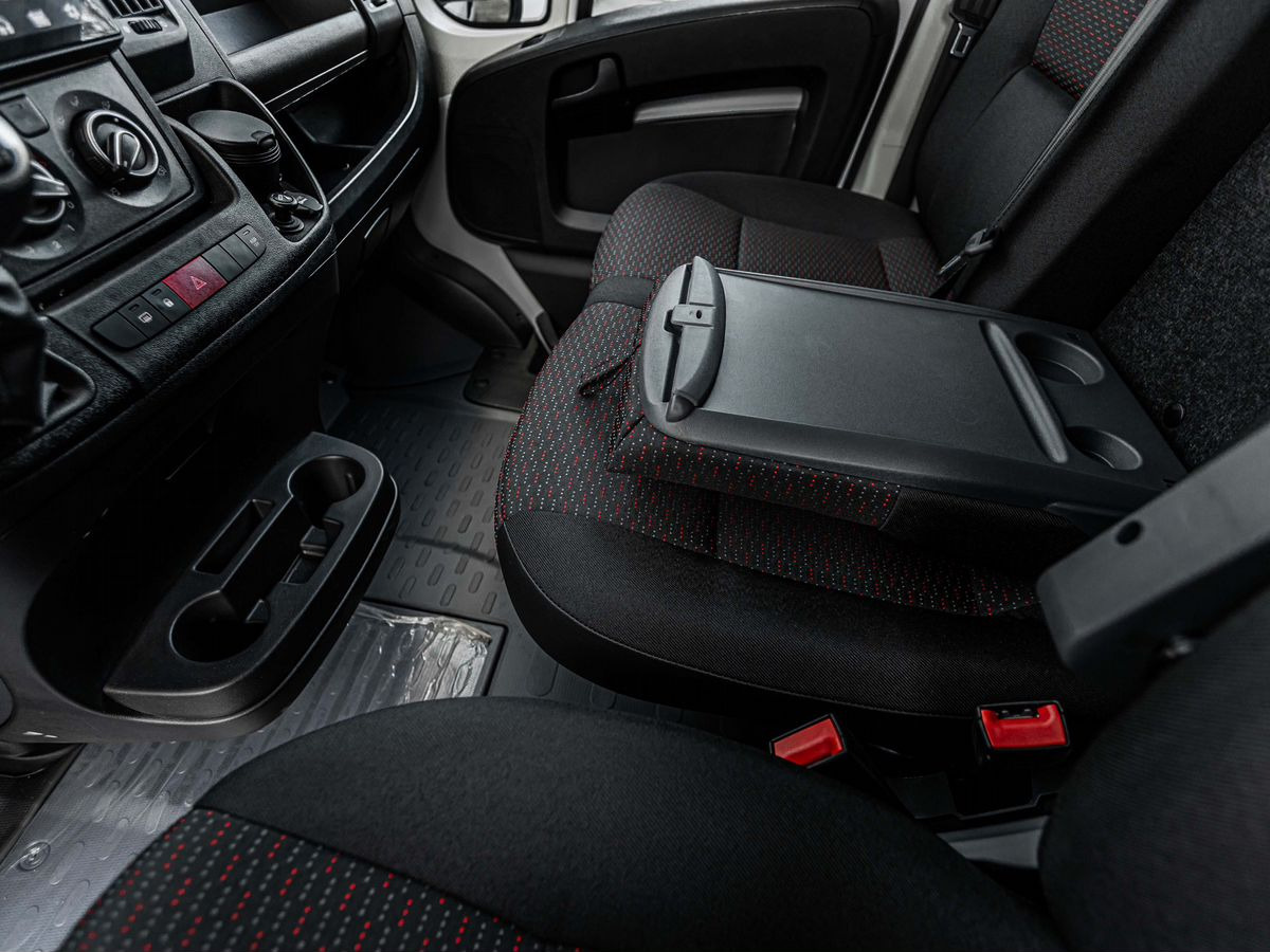 Новый Цельнометаллический фургон Peugeot Boxer: фото 19 Новый Цельнометаллический фургон Peugeot Boxer: фото 19