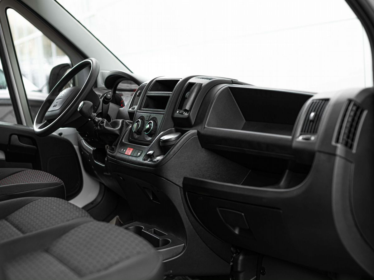 Новый Цельнометаллический фургон Peugeot Boxer: фото 12
