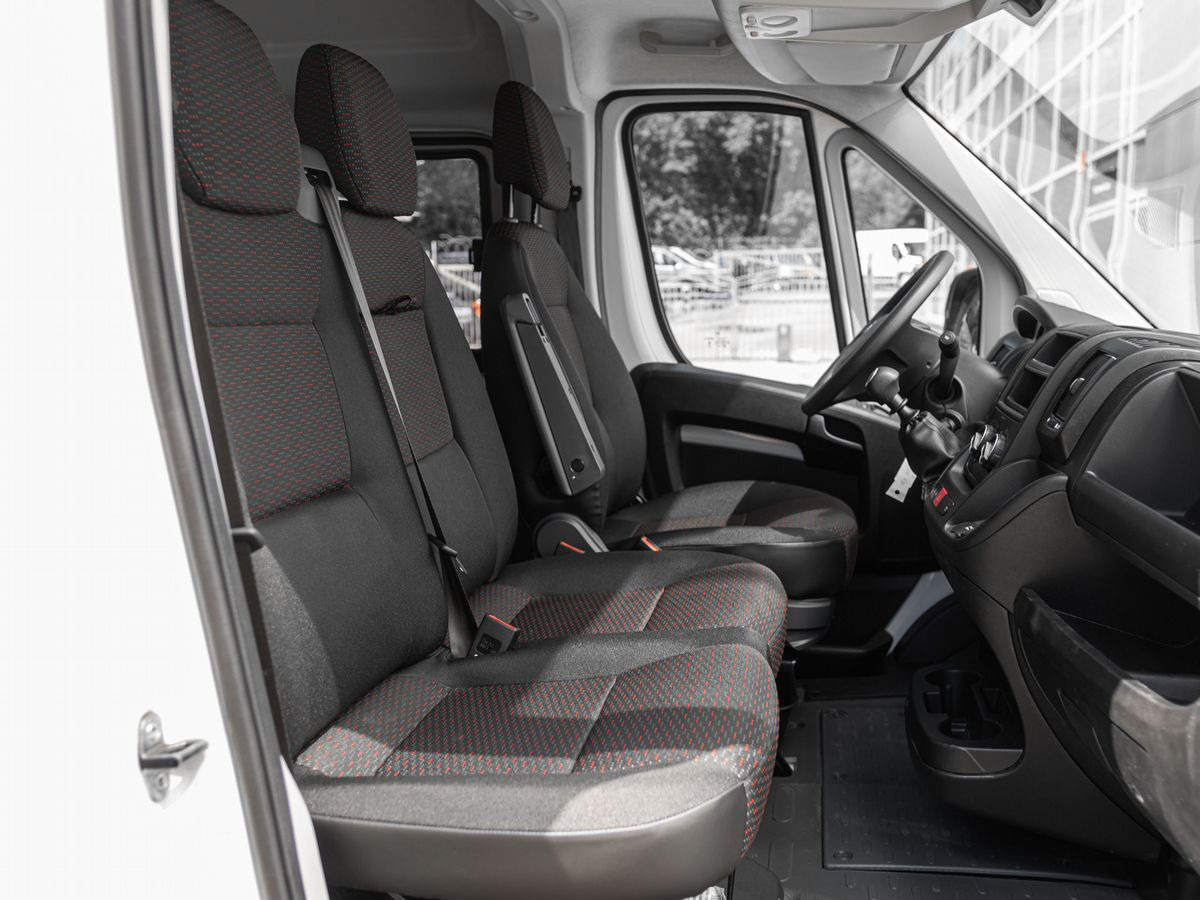 Новый Грузопассажирский фургон Peugeot Boxer: фото 18 Новый Грузопассажирский фургон Peugeot Boxer: фото 18