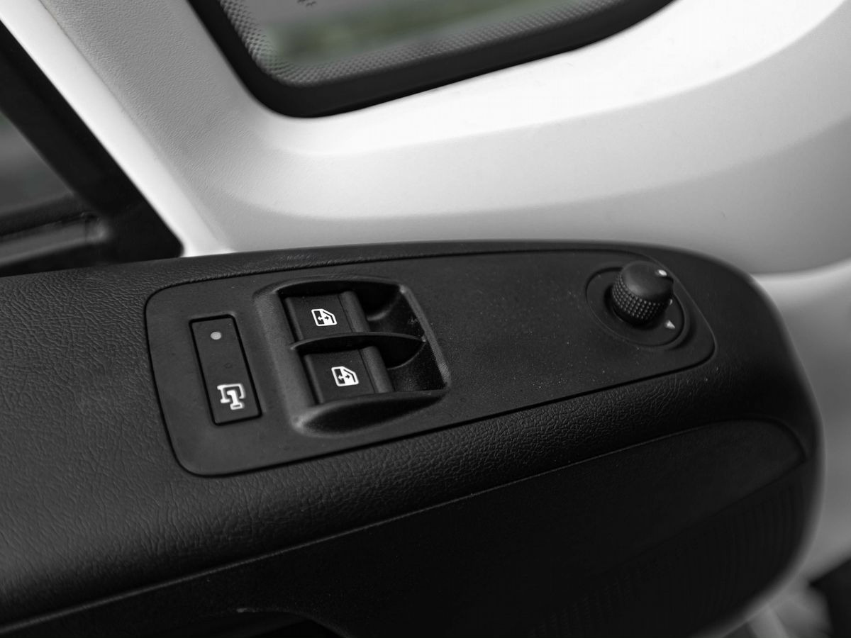 Новый Цельнометаллический фургон Peugeot Boxer: фото 11 Новый Цельнометаллический фургон Peugeot Boxer: фото 11