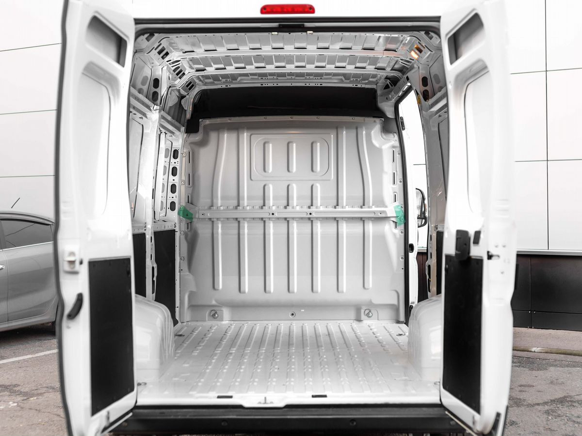 Новый Цельнометаллический фургон Peugeot Boxer: фото 18 Новый Цельнометаллический фургон Peugeot Boxer: фото 18