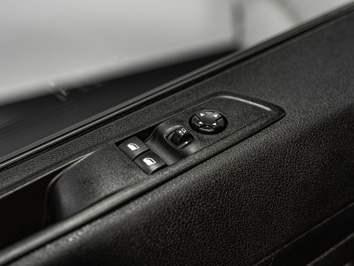 Новый Цельнометаллический фургон Peugeot Expert: фото 19 Новый Цельнометаллический фургон Peugeot Expert: фото 19