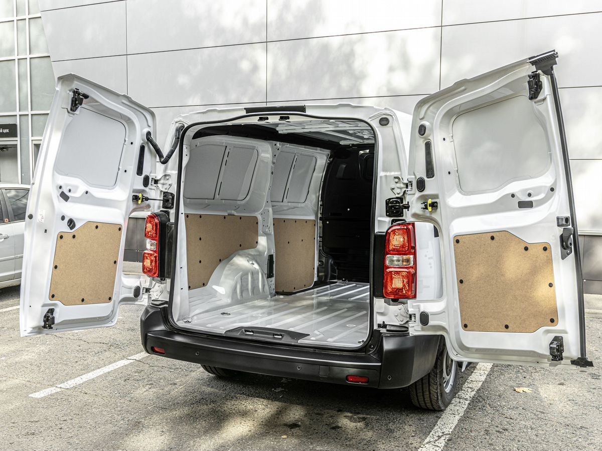 Новый Цельнометаллический фургон Peugeot Expert: фото 11 Новый Цельнометаллический фургон Peugeot Expert: фото 11