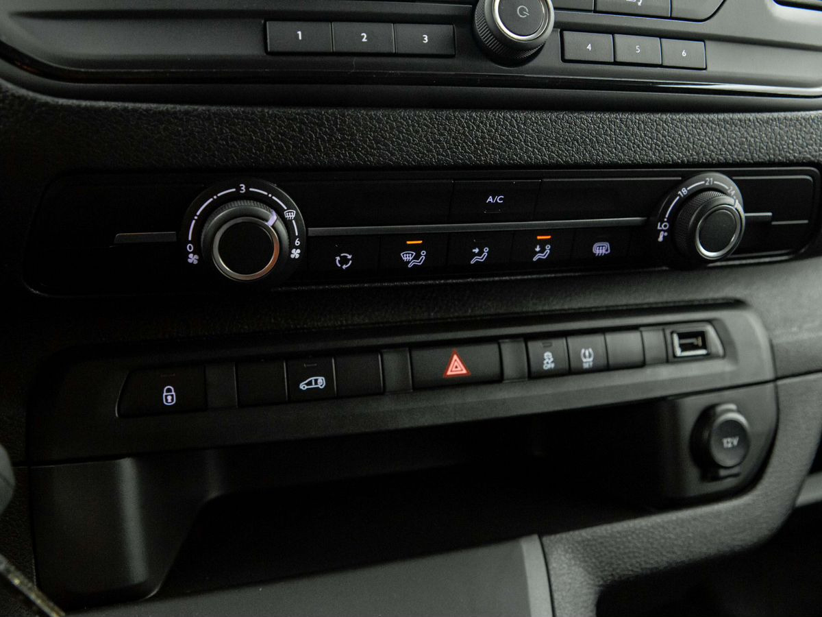 Новый Цельнометаллический фургон Peugeot Expert: фото 16 Новый Цельнометаллический фургон Peugeot Expert: фото 16