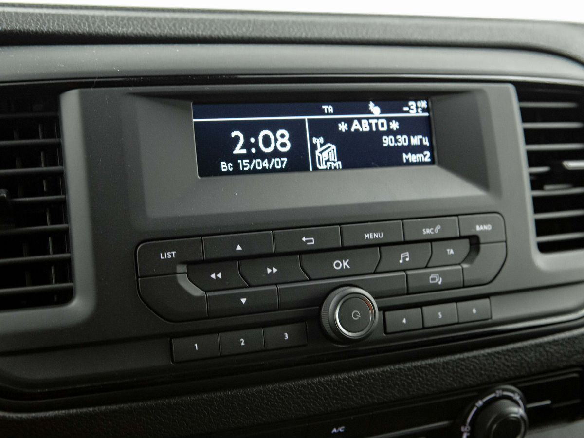 Новый Цельнометаллический фургон Peugeot Expert: фото 15 Новый Цельнометаллический фургон Peugeot Expert: фото 15