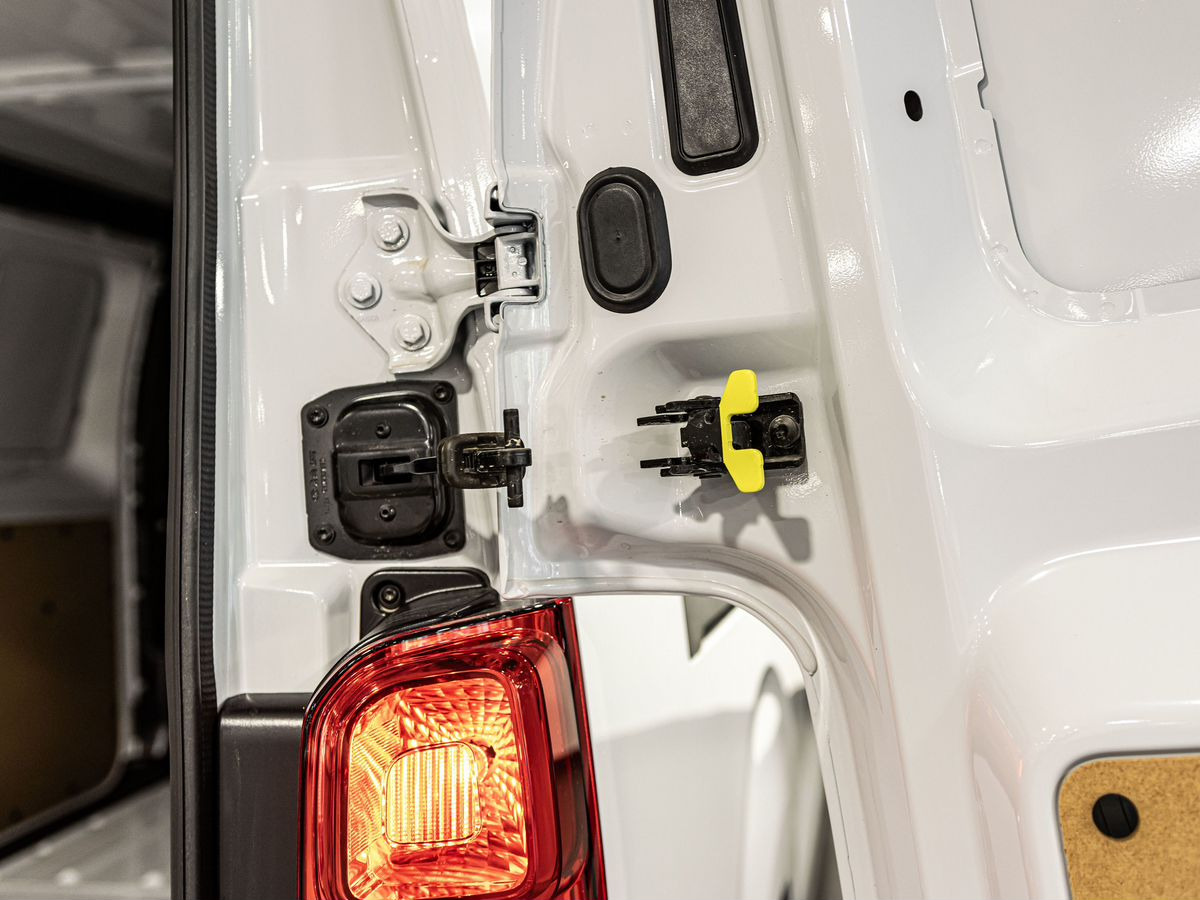 Новый Цельнометаллический фургон Peugeot Expert: фото 10 Новый Цельнометаллический фургон Peugeot Expert: фото 10