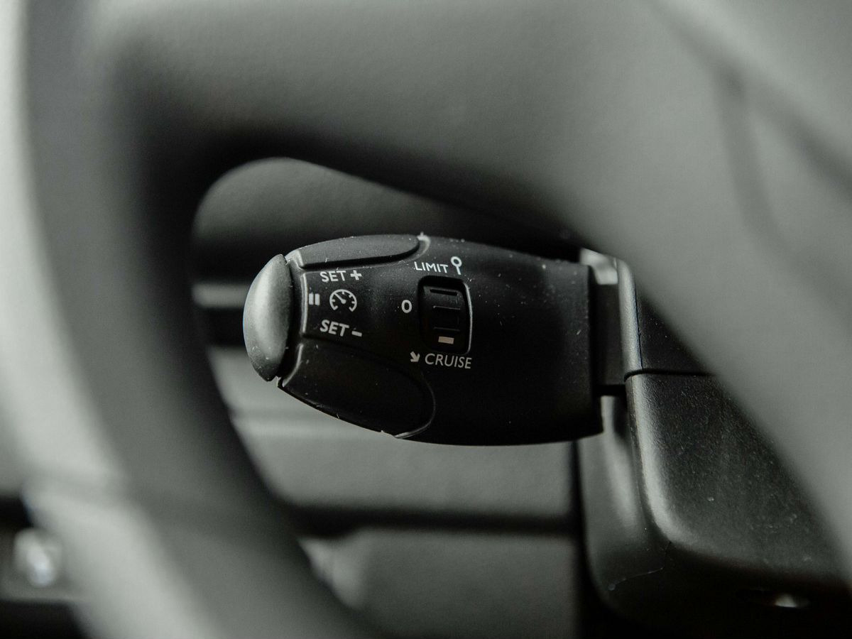 Новый Цельнометаллический фургон Peugeot Expert: фото 18 Новый Цельнометаллический фургон Peugeot Expert: фото 18