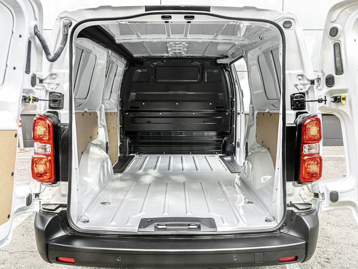 Новый Цельнометаллический фургон Peugeot Expert: фото 13