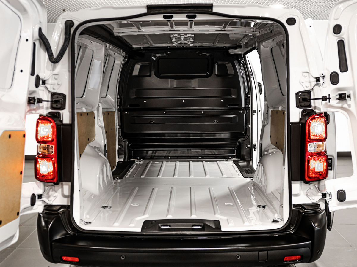 Новый Цельнометаллический фургон Peugeot Expert: фото 8 Новый Цельнометаллический фургон Peugeot Expert: фото 8