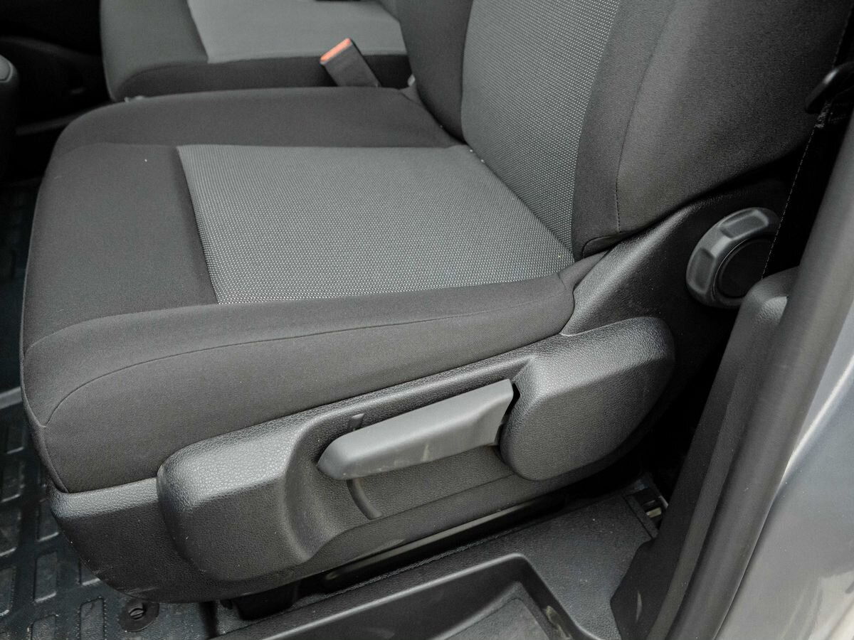 Новый Цельнометаллический фургон Peugeot Expert: фото 13 Новый Цельнометаллический фургон Peugeot Expert: фото 13