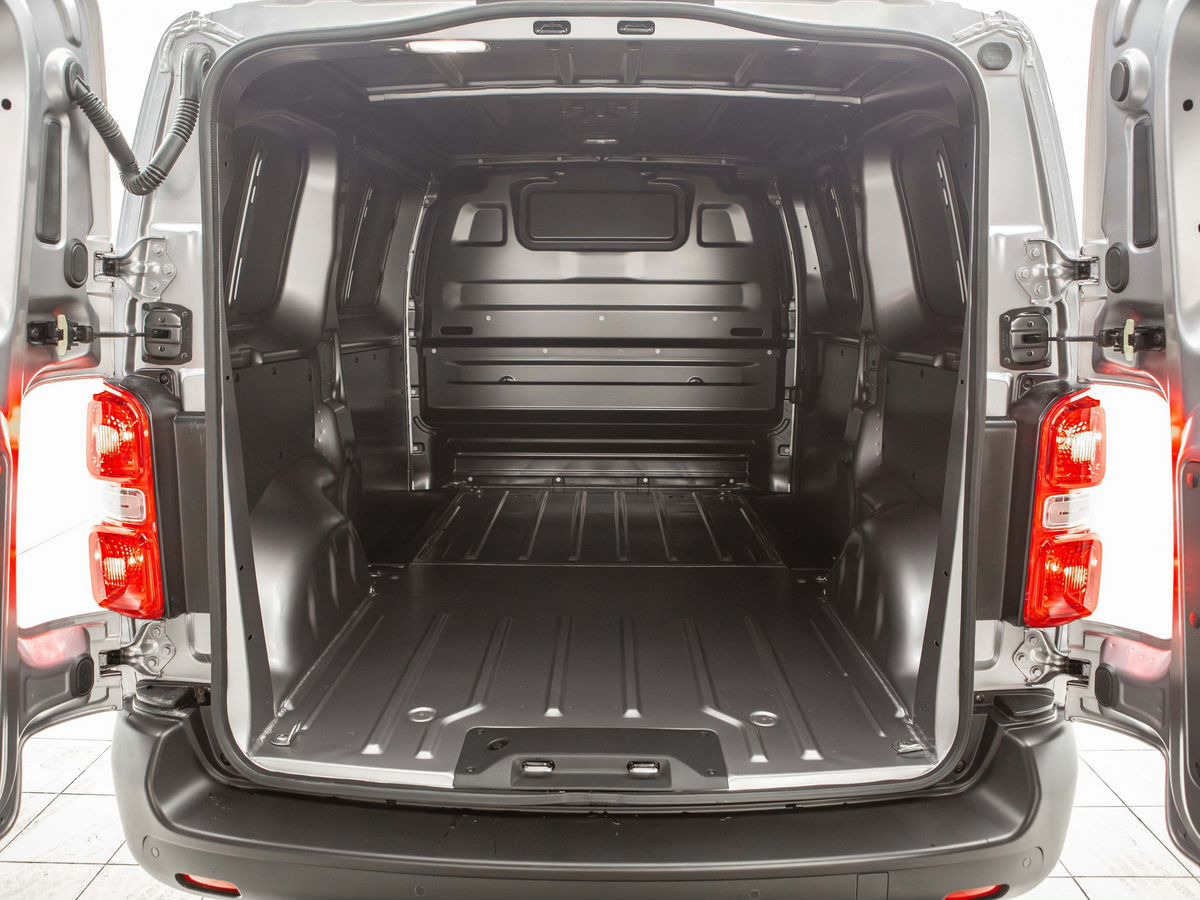 Новый Цельнометаллический фургон Peugeot Expert: фото 10 Новый Цельнометаллический фургон Peugeot Expert: фото 10