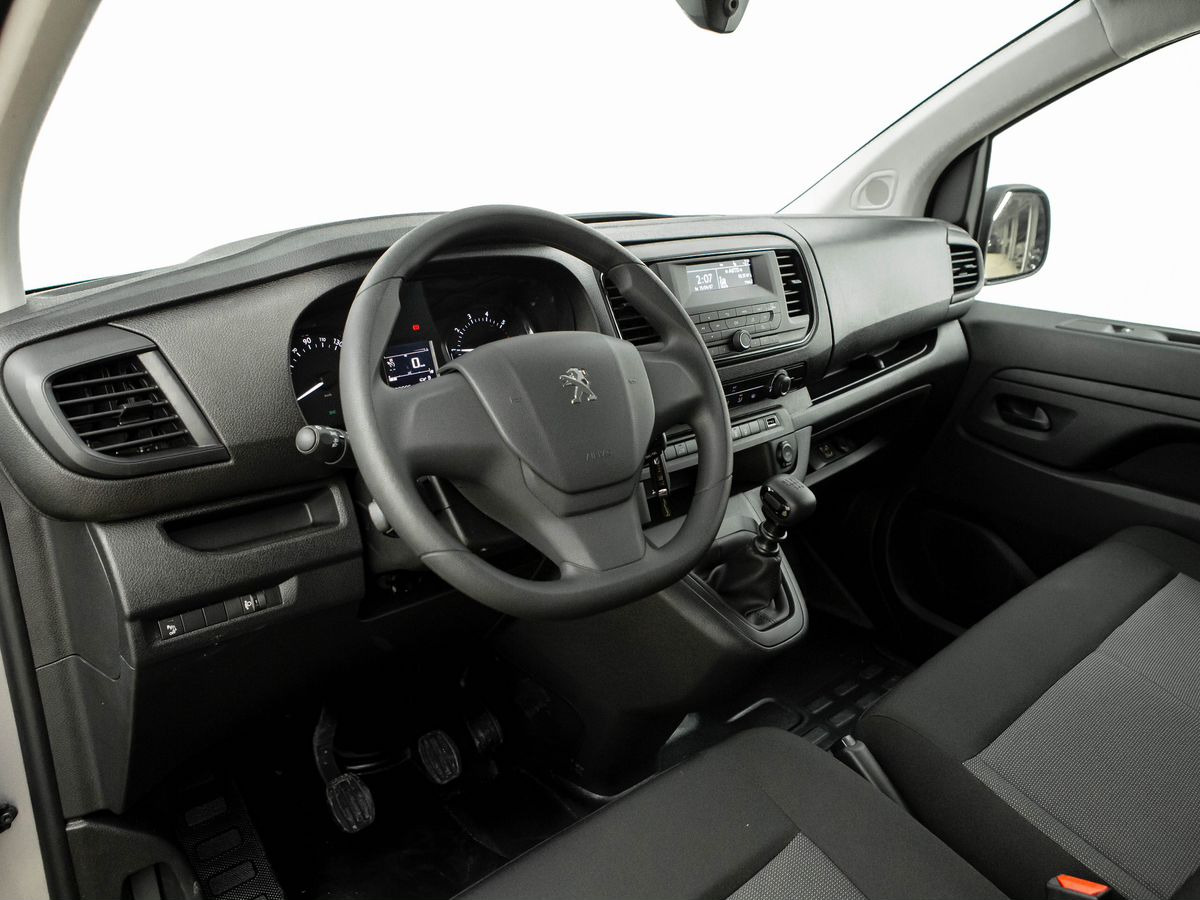 Новый Цельнометаллический фургон Peugeot Expert: фото 12 Новый Цельнометаллический фургон Peugeot Expert: фото 12