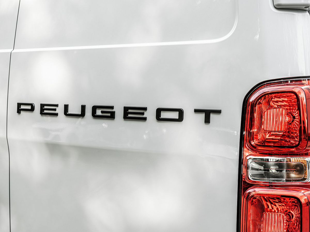 Новый Цельнометаллический фургон Peugeot Expert: фото 9 Новый Цельнометаллический фургон Peugeot Expert: фото 9