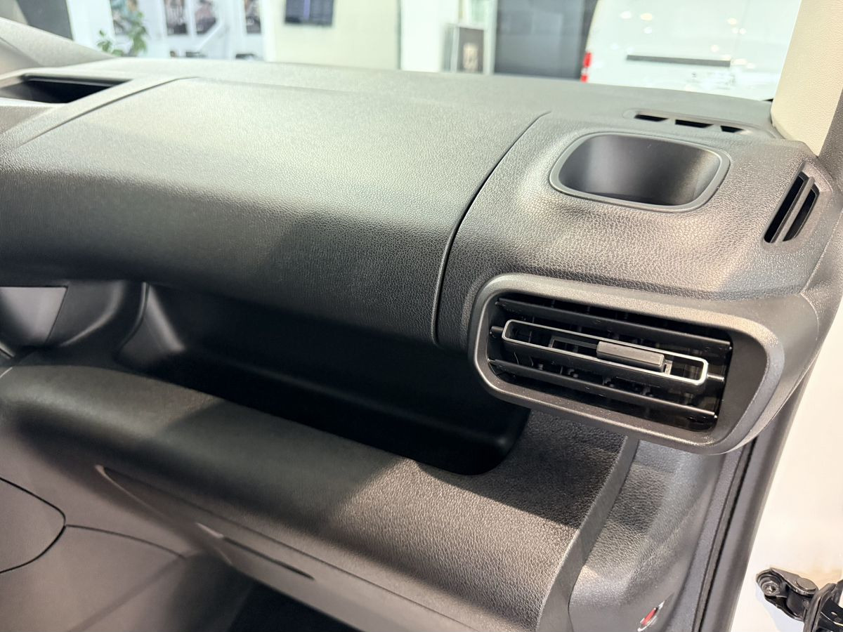 Новый Цельнометаллический фургон Peugeot Partner: фото 26 Новый Цельнометаллический фургон Peugeot Partner: фото 26