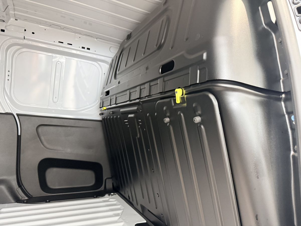 Новый Цельнометаллический фургон Peugeot Partner: фото 14 Новый Цельнометаллический фургон Peugeot Partner: фото 14