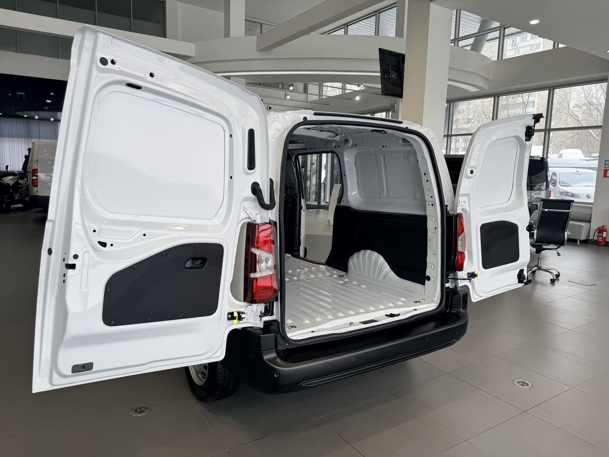 Новый Цельнометаллический фургон Peugeot Partner: фото 18 Новый Цельнометаллический фургон Peugeot Partner: фото 18