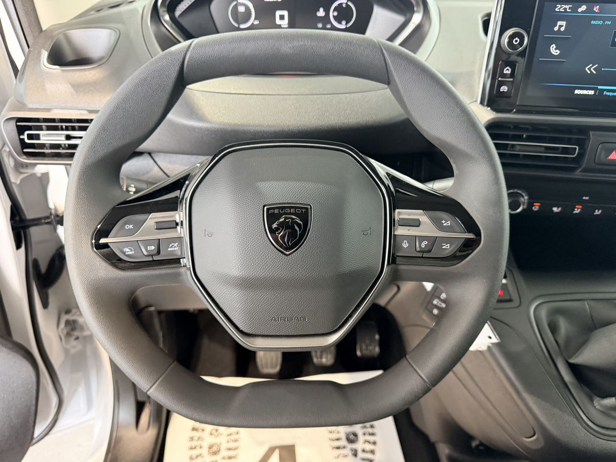 Новый Цельнометаллический фургон Peugeot Partner: фото 35 Новый Цельнометаллический фургон Peugeot Partner: фото 35