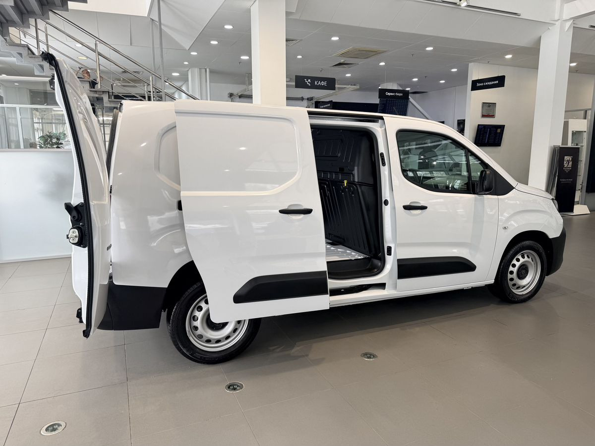 Новый Цельнометаллический фургон Peugeot Partner: фото 19 Новый Цельнометаллический фургон Peugeot Partner: фото 19