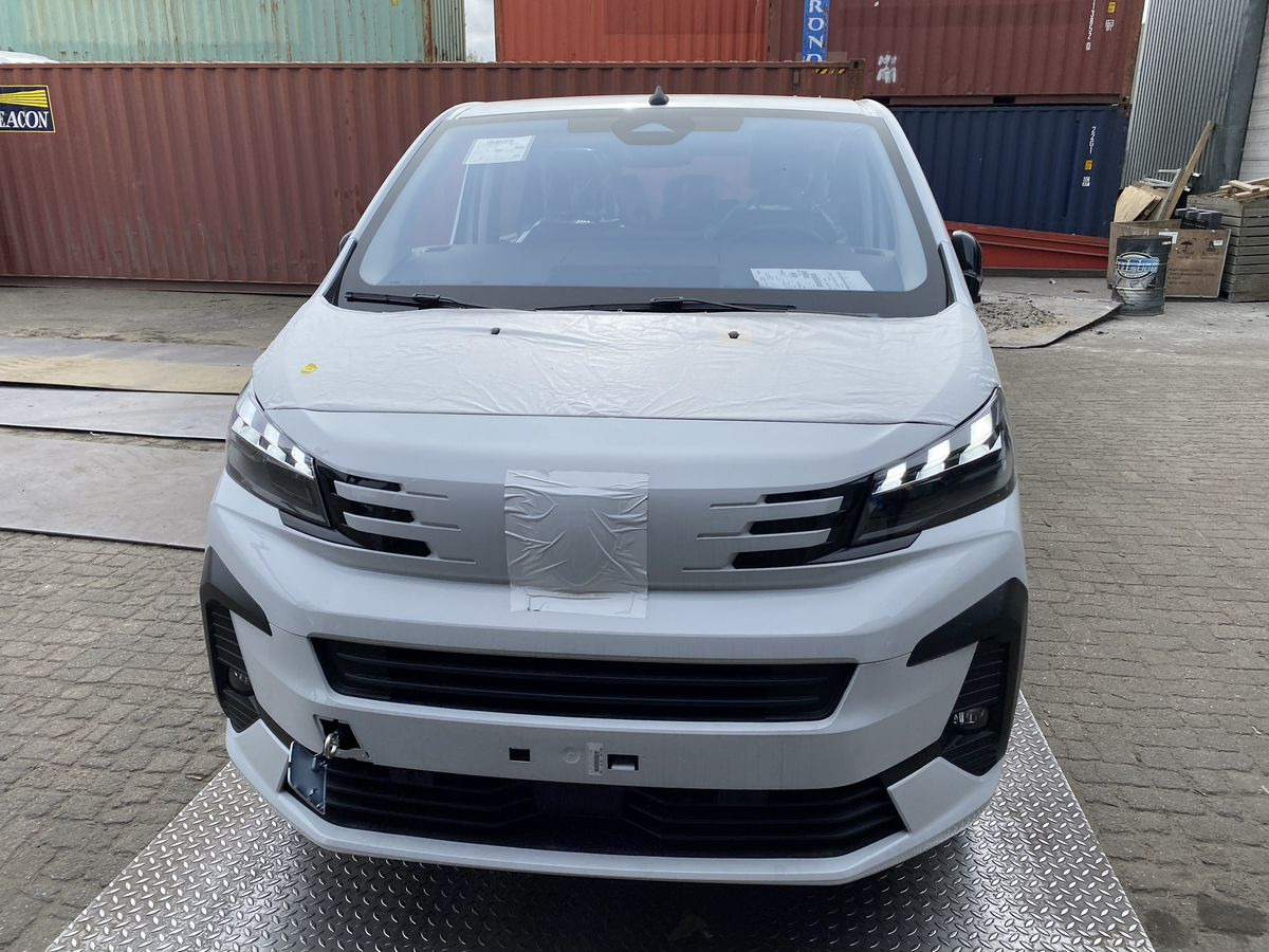 Новый Пассажирский фургон Peugeot Traveller, I Рестайлинг Long 2.0d AT (150 л.с.) Business: фото 9