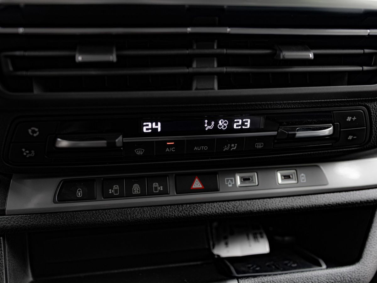 Новый Пассажирский фургон Peugeot Traveller, I Рестайлинг Long 2.0d AT (150 л.с.) Business: фото 35 Новый Пассажирский фургон Peugeot Traveller, I Рестайлинг Long 2.0d AT (150 л.с.) Business: фото 35