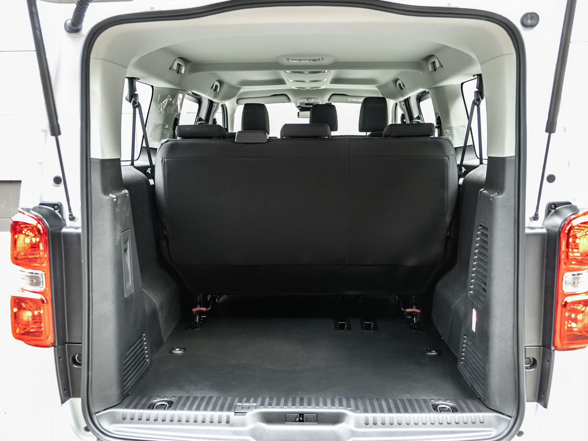 Новый Пассажирский фургон Peugeot Traveller, I Рестайлинг Long 2.0d AT (150 л.с.) Business: фото 14 Новый Пассажирский фургон Peugeot Traveller, I Рестайлинг Long 2.0d AT (150 л.с.) Business: фото 14
