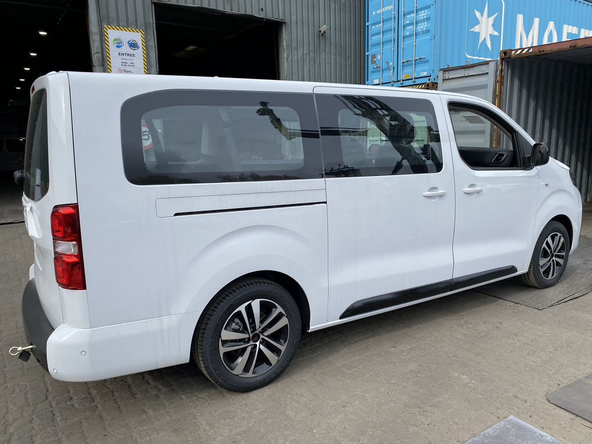 Peugeot Traveller, I Рестайлинг Long 2.0d AT (150 л.с.) Business - Пассажирский фургон: фото 4 Peugeot Traveller, I Рестайлинг Long 2.0d AT (150 л.с.) Business - Пассажирский фургон: фото 4