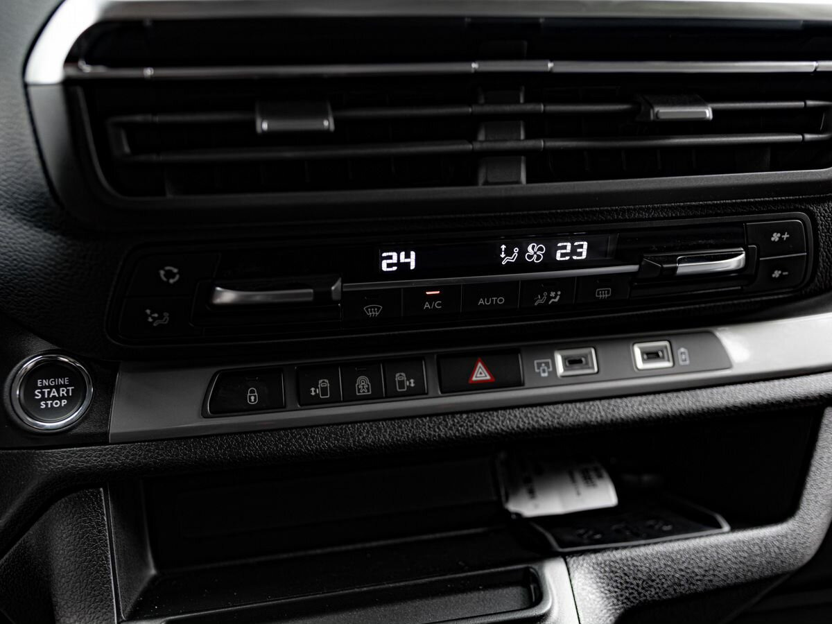 Новый Пассажирский фургон Peugeot Traveller, I Рестайлинг Long 2.0d AT (150 л.с.) Business: фото 34 Новый Пассажирский фургон Peugeot Traveller, I Рестайлинг Long 2.0d AT (150 л.с.) Business: фото 34