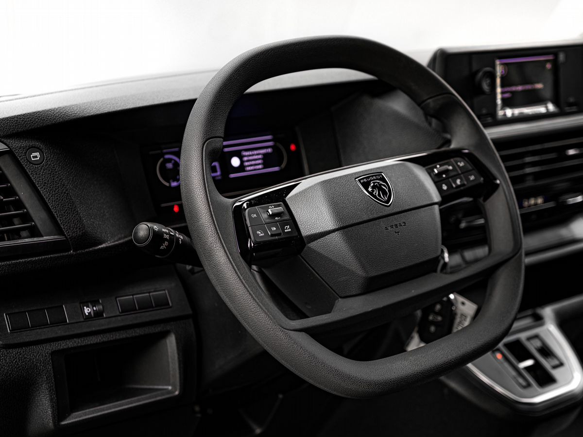 Новый Пассажирский фургон Peugeot Traveller, I Рестайлинг Long 2.0d AT (150 л.с.) Business: фото 13 Новый Пассажирский фургон Peugeot Traveller, I Рестайлинг Long 2.0d AT (150 л.с.) Business: фото 13