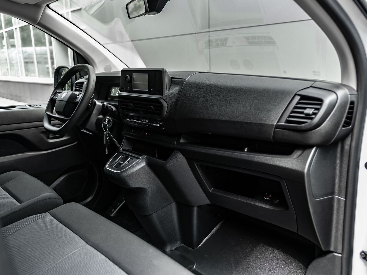 Новый Пассажирский фургон Peugeot Traveller, I Рестайлинг Long 2.0d AT (150 л.с.) Business: фото 20 Новый Пассажирский фургон Peugeot Traveller, I Рестайлинг Long 2.0d AT (150 л.с.) Business: фото 20