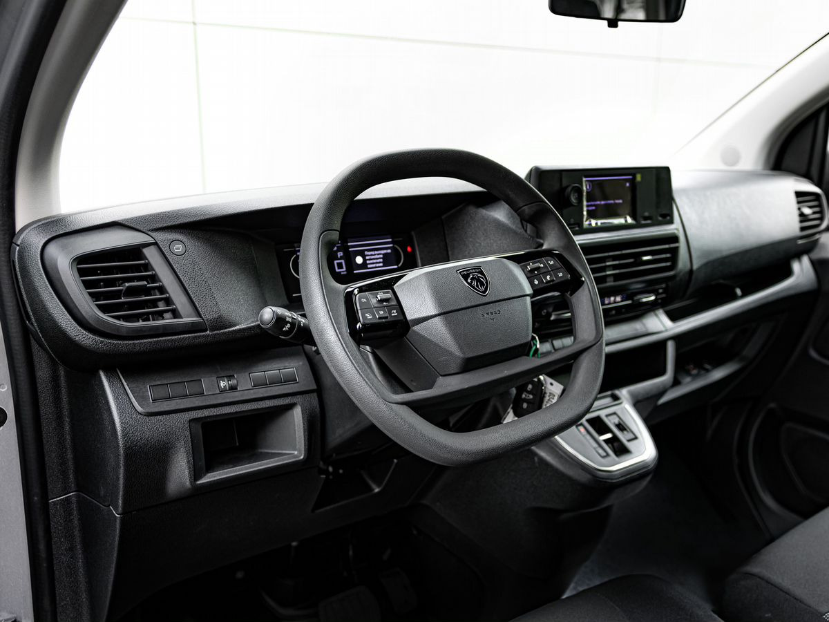 Новый Пассажирский фургон Peugeot Traveller, I Рестайлинг Long 2.0d AT (150 л.с.) Business: фото 12 Новый Пассажирский фургон Peugeot Traveller, I Рестайлинг Long 2.0d AT (150 л.с.) Business: фото 12