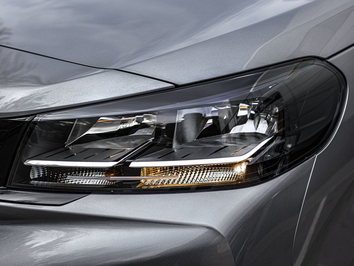 Новый Пассажирский фургон Peugeot Traveller, I Рестайлинг Long 2.0d AT (150 л.с.) Business: фото 6 Новый Пассажирский фургон Peugeot Traveller, I Рестайлинг Long 2.0d AT (150 л.с.) Business: фото 6