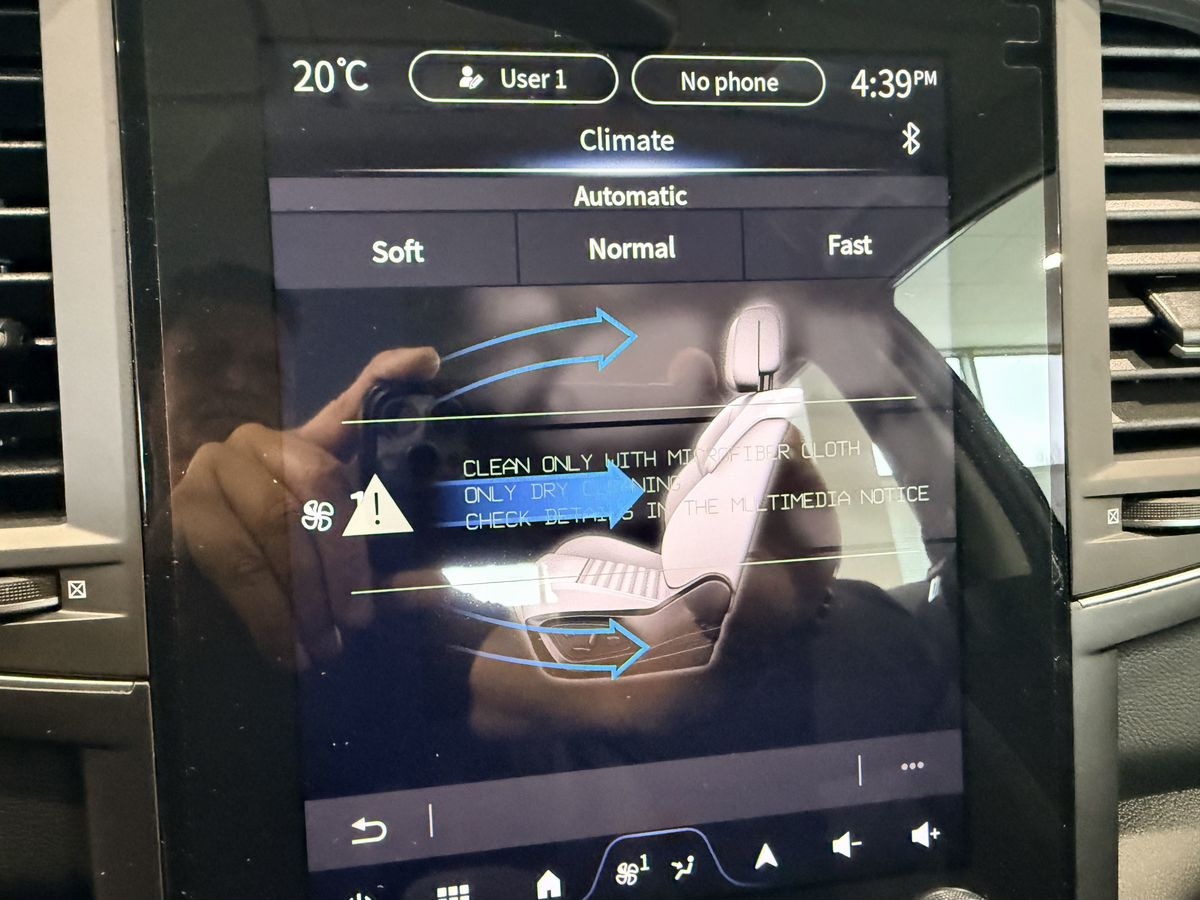 Новый Легковой автомобиль Renault QM6 2.0 CVT (144 л.с.) RE: фото 29 Новый Легковой автомобиль Renault QM6 2.0 CVT (144 л.с.) RE: фото 29