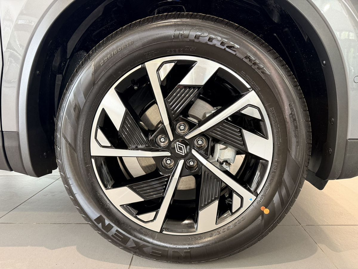 Новый Легковой автомобиль Renault QM6 2.0 CVT (144 л.с.) RE: фото 12 Новый Легковой автомобиль Renault QM6 2.0 CVT (144 л.с.) RE: фото 12