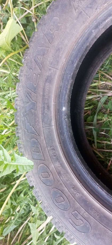 Goodyear UltraGrip 500 - Шина: фото 1 Goodyear UltraGrip 500 - Шина: фото 1