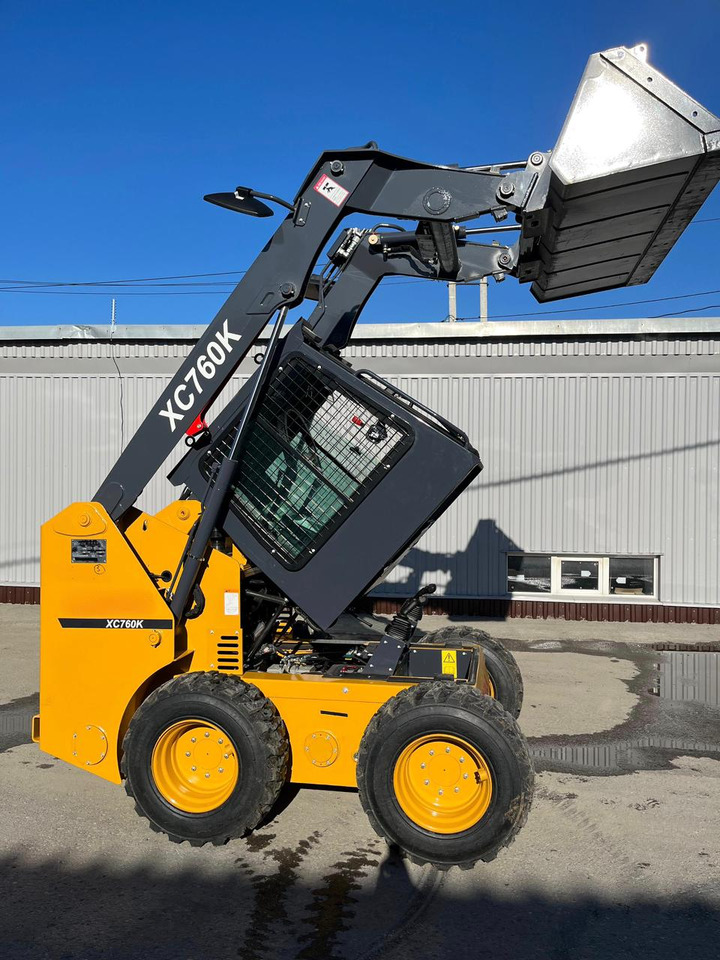 XC760K - Мини-погрузчик с бортовым поворотом: фото 3 XC760K - Мини-погрузчик с бортовым поворотом: фото 3